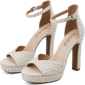 NWT Bridal Pearl Rhinestone Platform Block Heel size 7.5